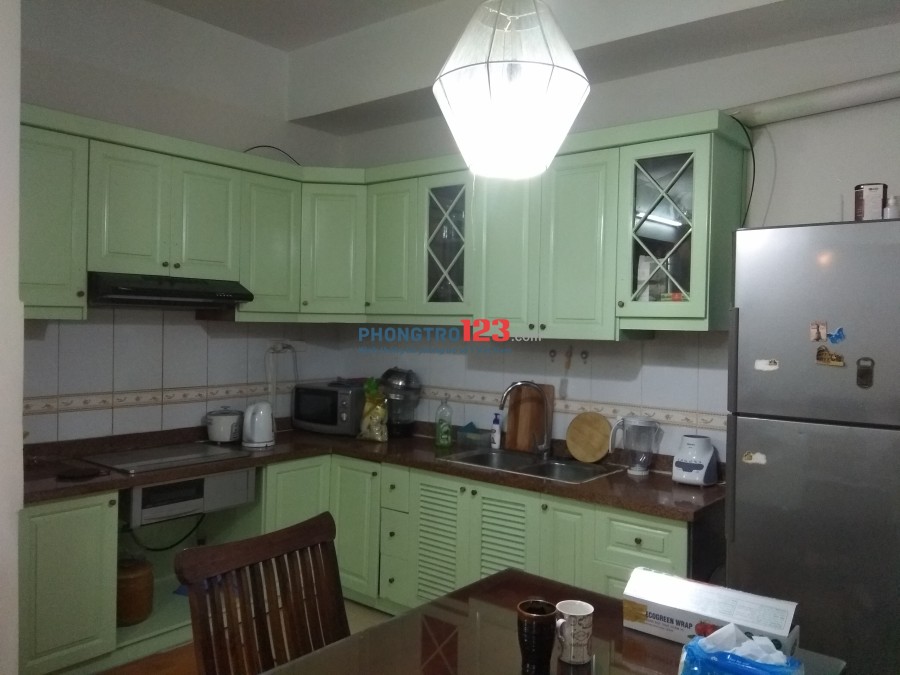 Cho thuê căn hộ 2pn trung tâm Hà Nội (2 bedroom flat to rent central Hanoi)