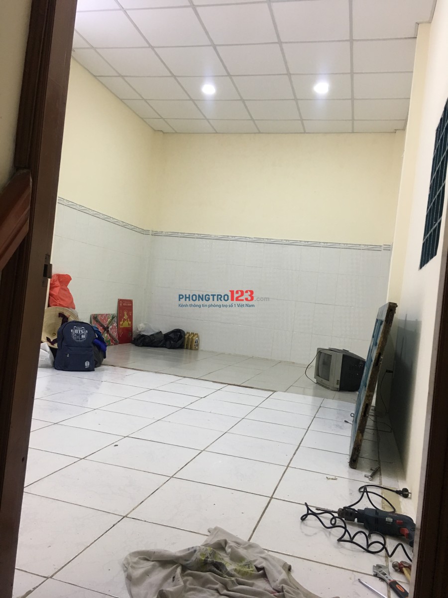 Cho nữ sv thuê phòng 21m2, WC riêng, gần chợ, giáp Tân Phú