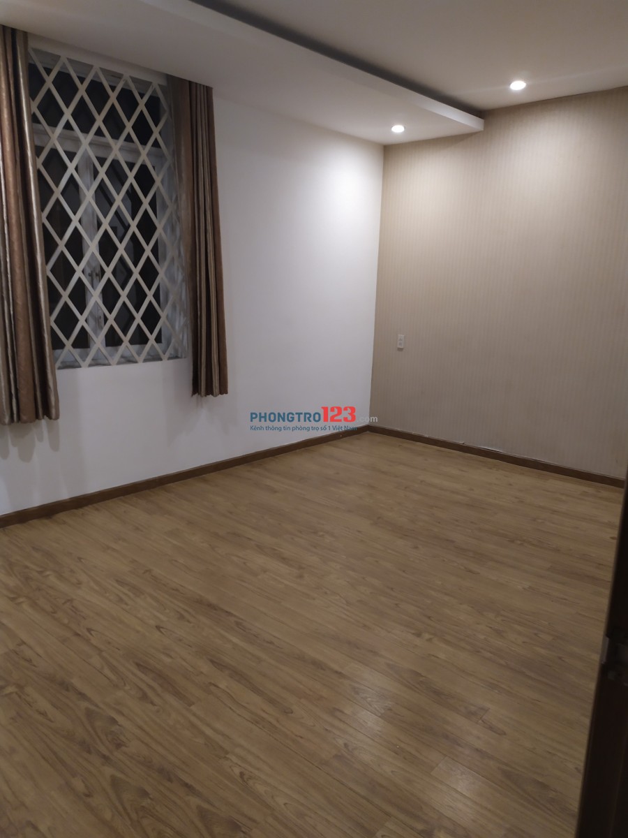 Phòng trọ Bình Thạnh giá rẽ gần Trường Văn Lang cs3