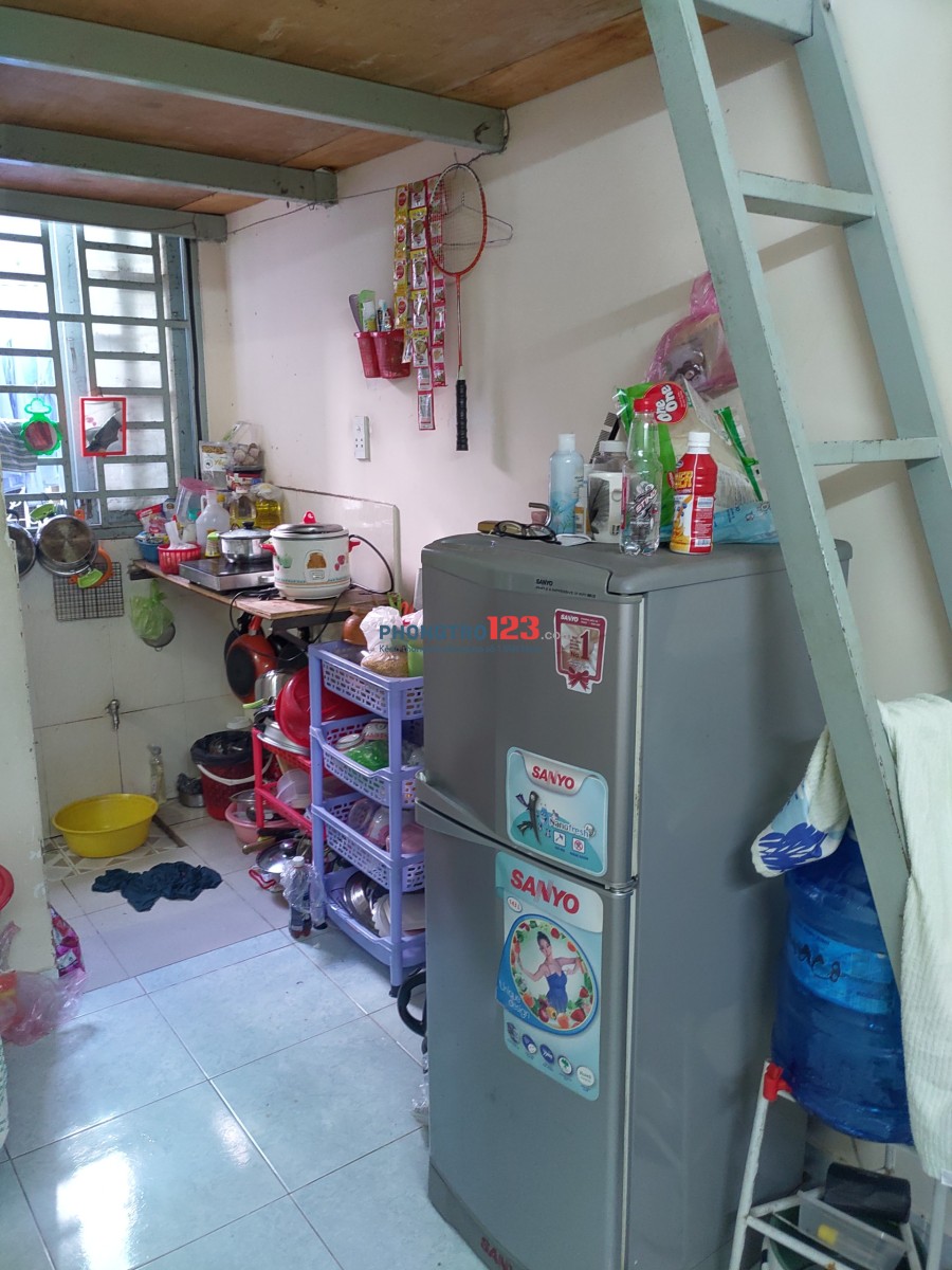 Tìm nữ ở ghép gần cầu Hoàng Hoa Thám, Tân Bình