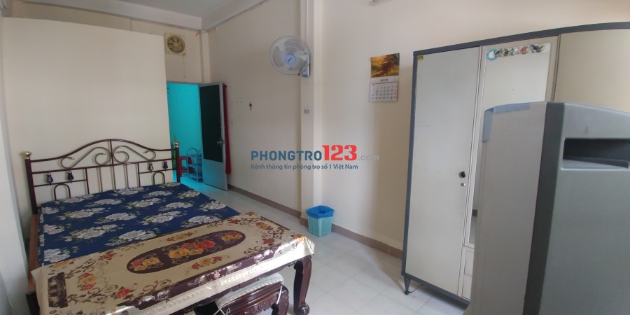 Phòng trọ 20m2, trung tâm Quận 1