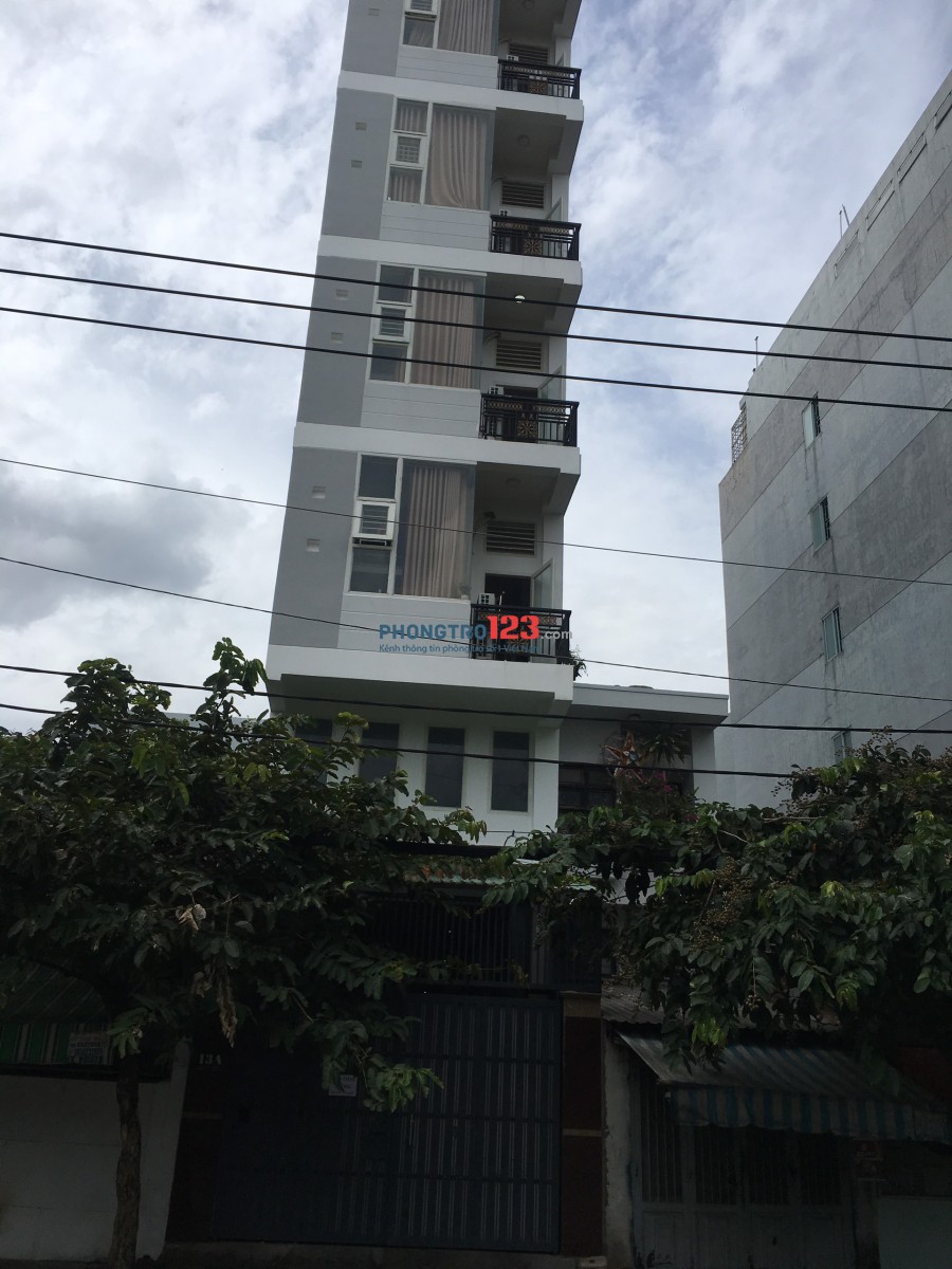 Căn hộ dịch vụ đầy đủ tiện ích, View sông ngay quận 4