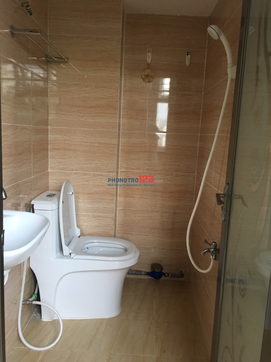 Căn hộ dịch vụ đầy đủ tiện ích, View sông ngay quận 4