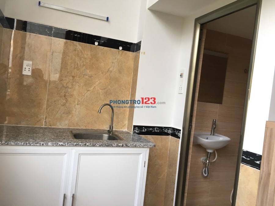 Căn hộ dịch vụ đầy đủ tiện ích, View sông ngay quận 4