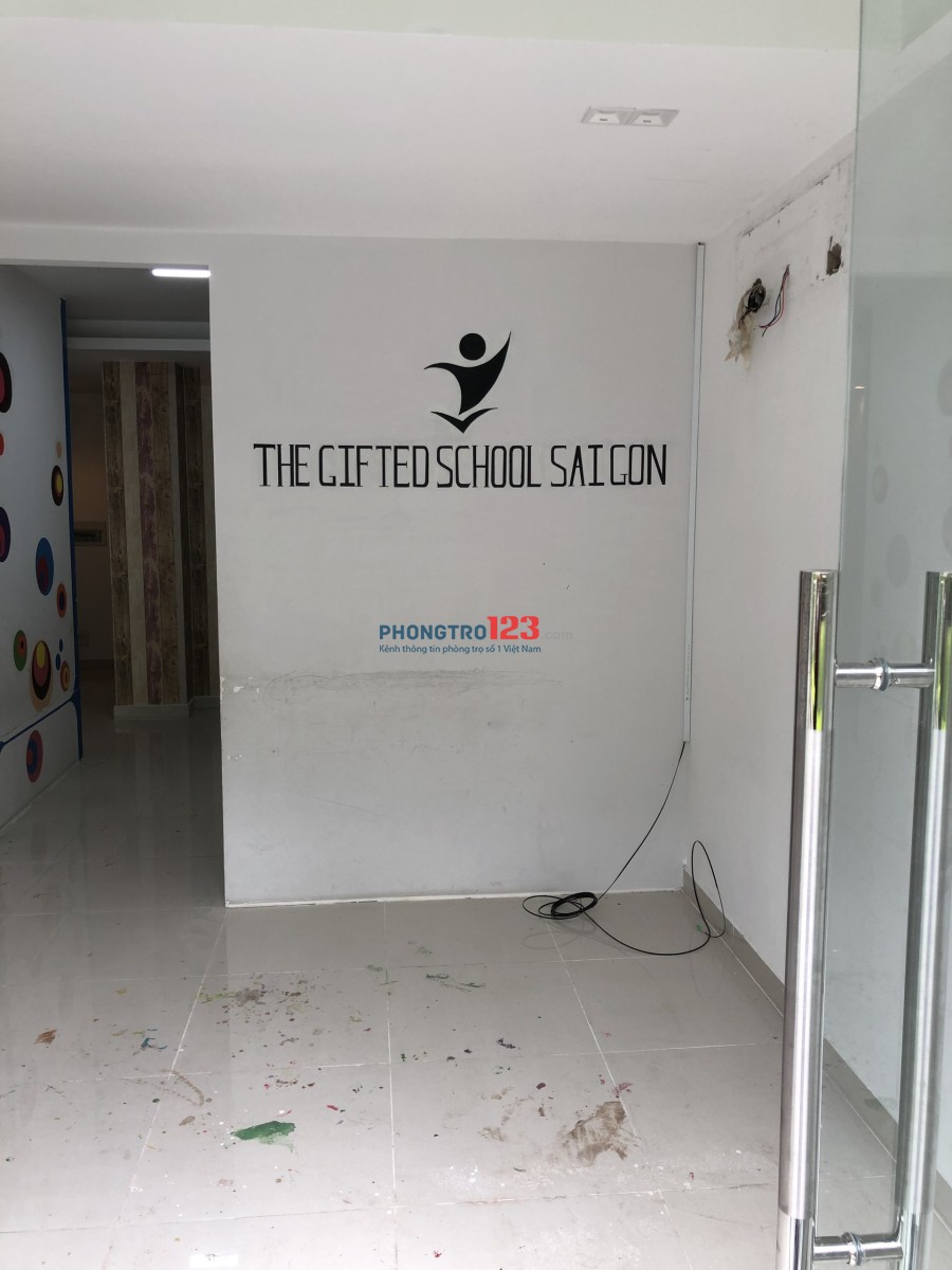 Cho thuê shop Sky Center, Phổ Quang, Tân Bình, 130m2 vị trí đẹp 35tr/tháng