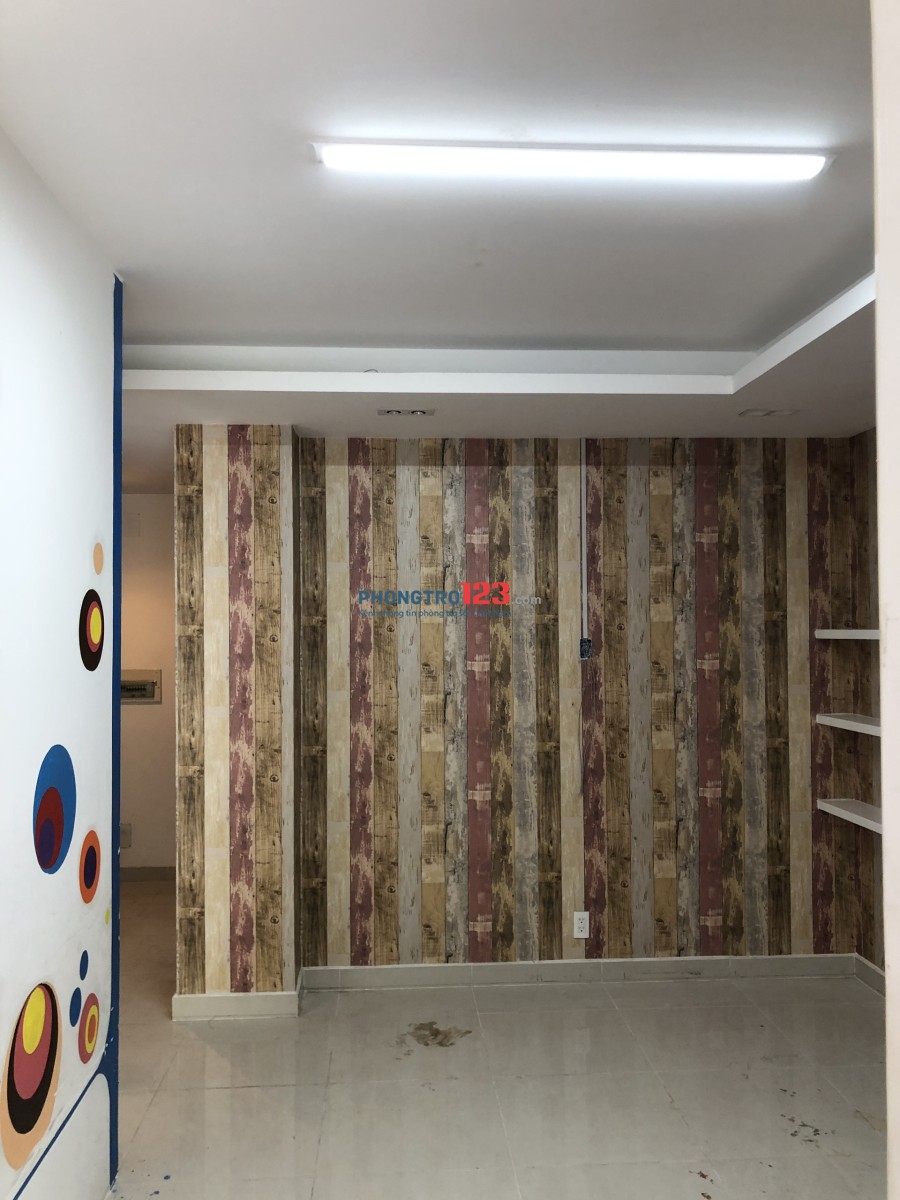 Cho thuê shop Sky Center, Phổ Quang, Tân Bình, 130m2 vị trí đẹp 35tr/tháng