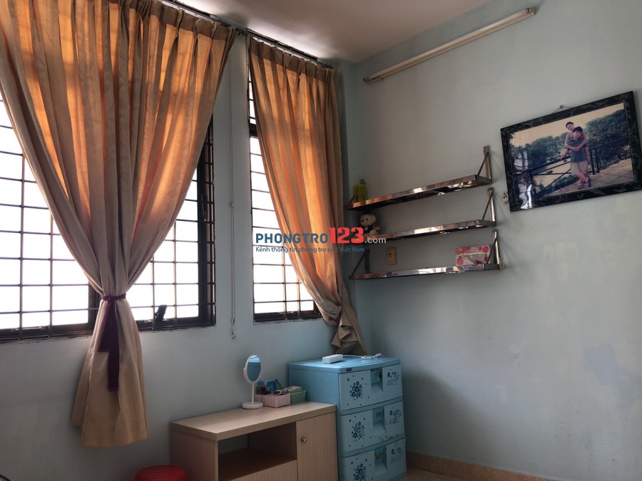 Cho thuê phòng có nội thất bao điện nước hẻm 131A Nguyễn Thị Minh Khai, Q.1, giá 5,5tr/tháng