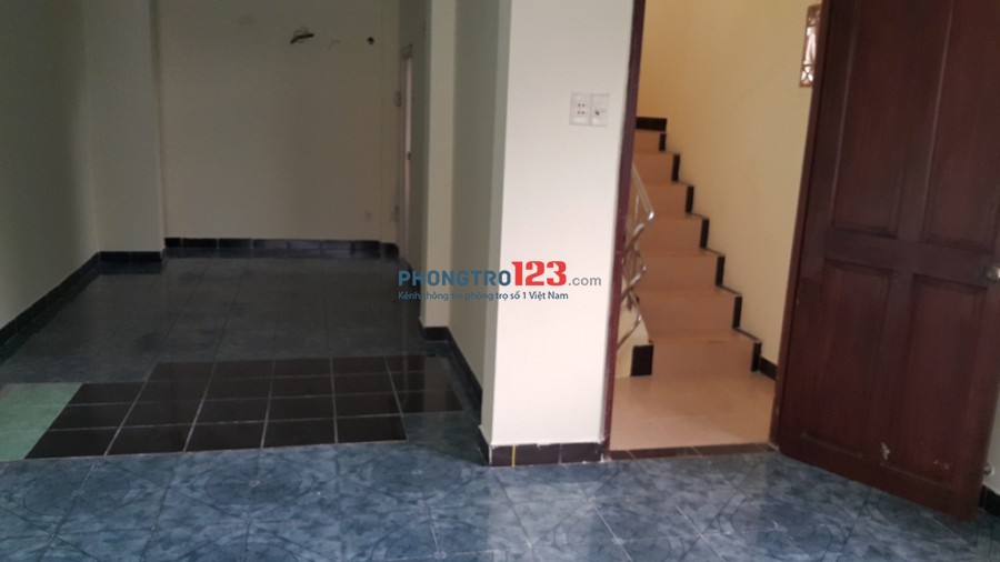 Phòng 35m2, mới sạch sẽ, thoáng đáng tại hẻm 275/6 Nguyễn Đình Chiểu, P.5, Q.3. Giá 4 triệu