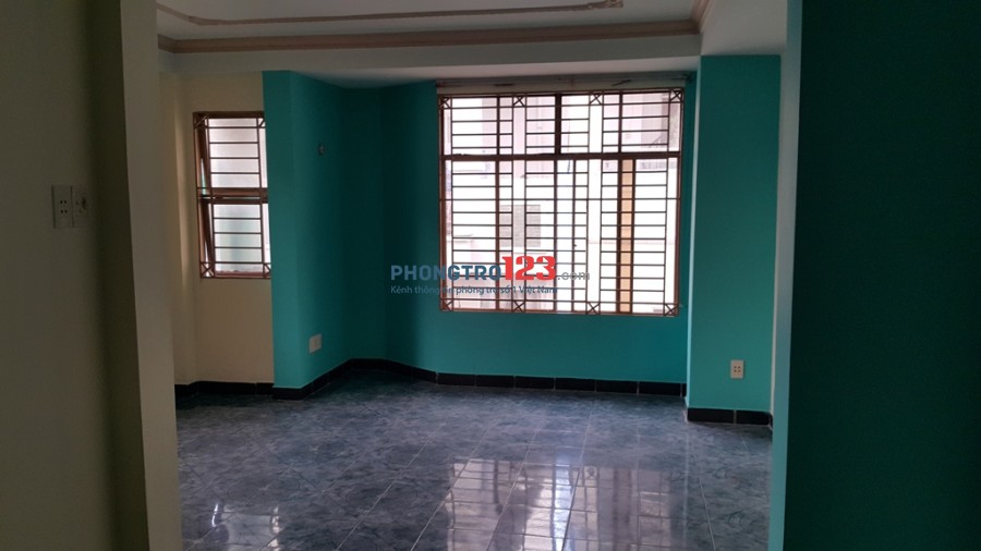 Phòng 35m2, mới sạch sẽ, thoáng đáng tại hẻm 275/6 Nguyễn Đình Chiểu, P.5, Q.3. Giá 4 triệu