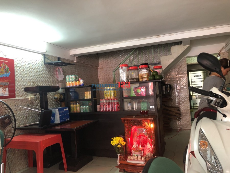 Cần sang lại quán cafe đầy đủ vật dụng mặt tiền đường số 32, P.10, Q.6 Ms Minh