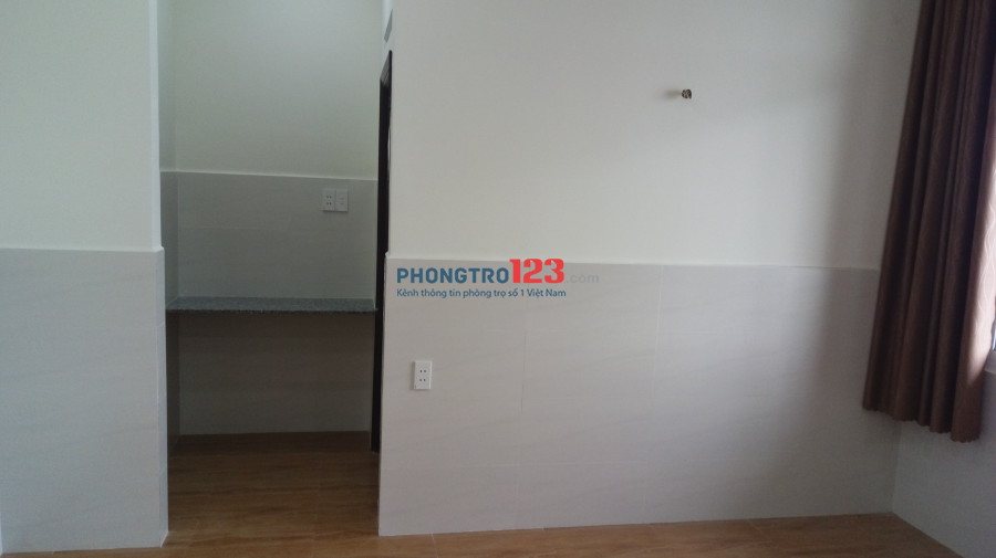Phòng trọ mới xây xong rất đẹp 6 tầng, có thang máy, wc riêng tại Quận Tân Phú - gần trường Đại Học Công Nghệ Thực Phẩm
