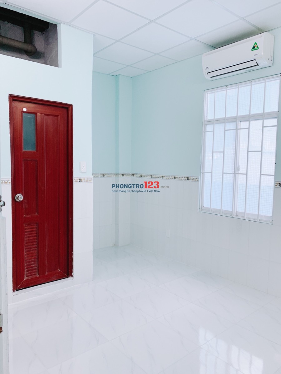 Cho thuê phòng mới có máy lạnh tại Hẻm 290 Lý Thái Tổ, Q.3, giá 3,5tr/tháng. LH Ms Hiền
