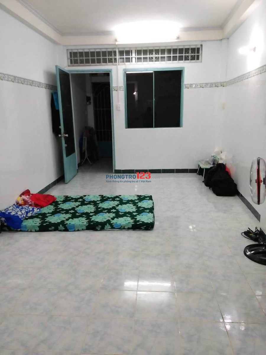 TÌM 1 BẠN NAM Ở GHÉP, KHU VỰC QUẬN 3
