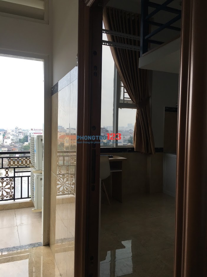 Căn hộ dịch vụ đầy đủ tiện ích, View sông ngay quận 4