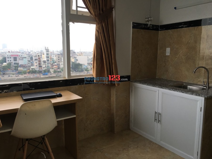 Căn hộ dịch vụ đầy đủ tiện ích, View sông ngay quận 4