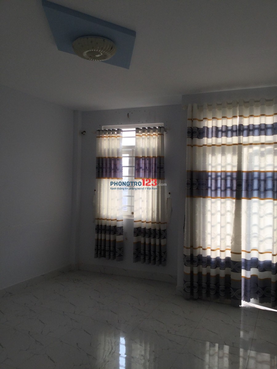 Nhà Nguyên Căn 2 Lầu 4mx13m, Cho Thuê 8 Triệu/Tháng