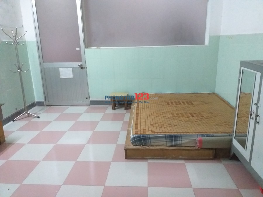 Tìm nữ ở ghép đường Lê Văn Sỹ, quận Phú Nhuận