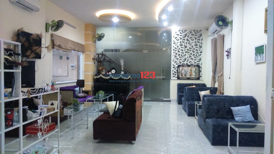 Cho thuê nhà nguyên căn có quán cafe sân vườn Tại KDC Hồng Long Hiệp, Bình Phước, Thủ Đức