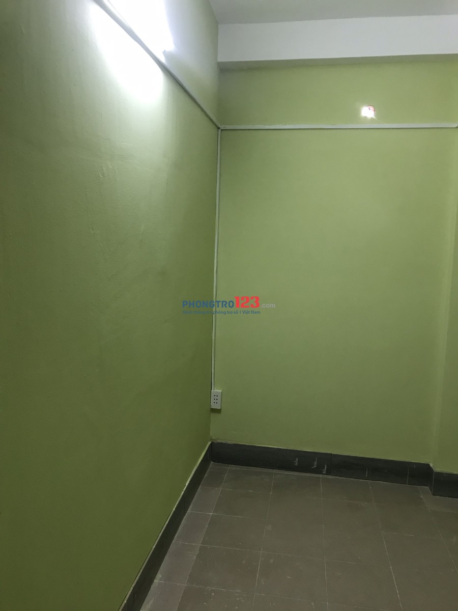 Phòng 16m2, có máy lạnh giờ tự do, 1-3 người ở, wifi free 2,6tr/tháng
