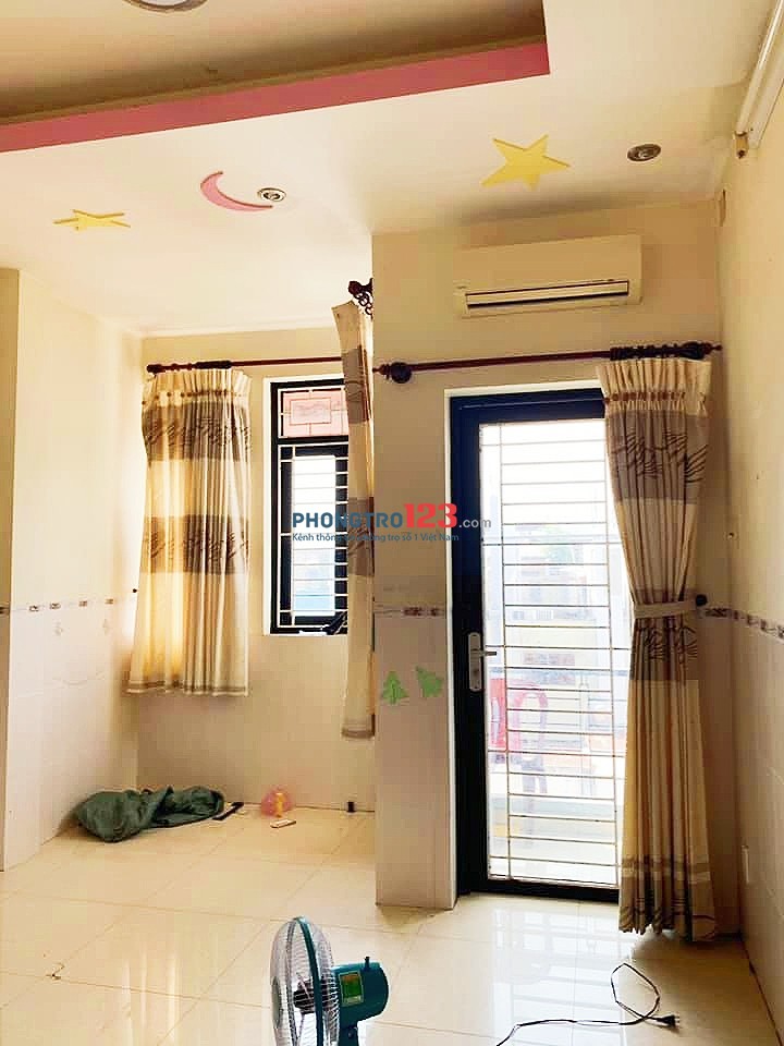 Cho Thuê Phòng Nội Thất Đầy Đủ Đường Âu Dương Lân Quận 8 Hẻm Xe Hơi. Giá 3Tr3