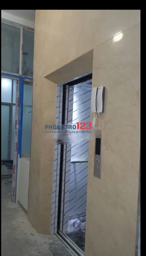 Cho thuê nhà nguyên căn 4 lầu mặt tiền 196 Nguyễn Đình Chiểu, P.6, Q.3. LH: Ms Mi