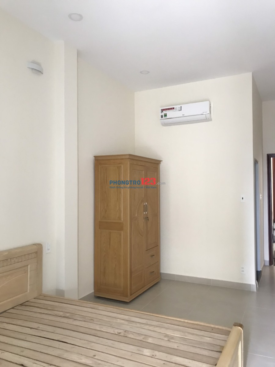 Cho thuê phòng có máy lạnh nhà mới xây tại hẻm 124 Cao Thắng, Q.3. Giá từ 4,5tr/tháng