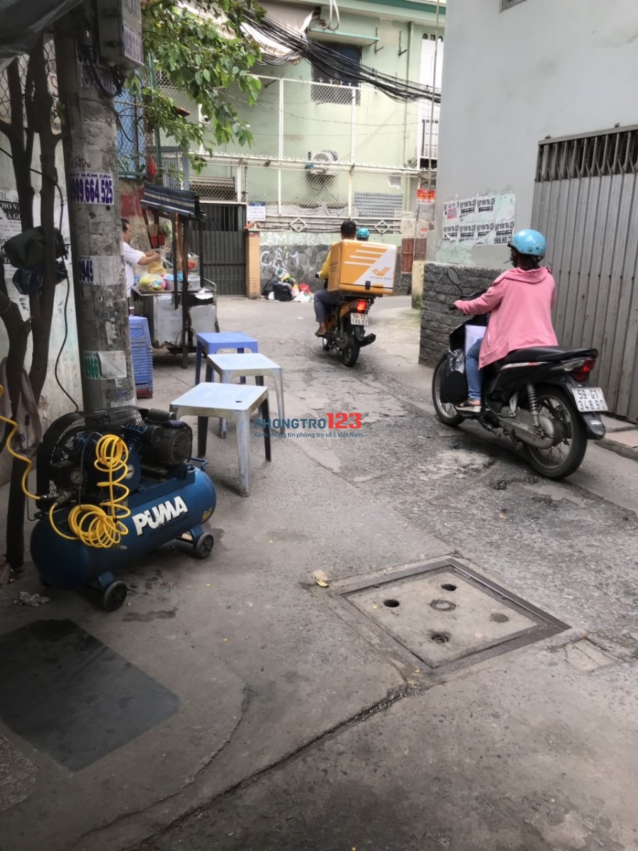 Chính chủ cho thuê nhà nguyên căn 1 lầu Hẻm 5m tại Nguyễn Ngọc Lộc, Q.10. Giá 12tr/tháng