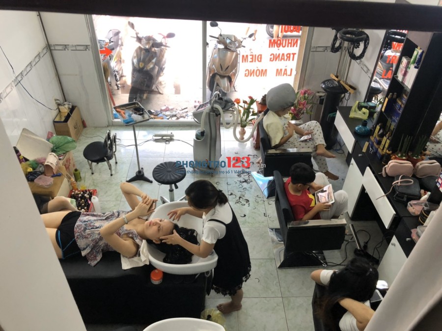 Chính chủ cần sang lại tiệm tóc thu nhập cao đầy đủ dụng cụ, tại Lâm Văn Bền, Q.7