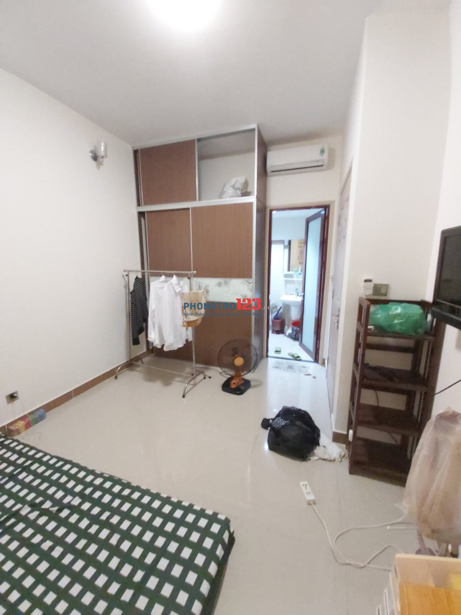 Cho thuê phòng trong căn hộ tại Chung Cư Đức Khải, Nguyễn Lương Bằng, Q.7. Giá 4tr/tháng