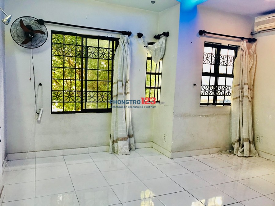 [Tìm nữ ở ghép] - Khu Biệt thự Nam Long, quận 9