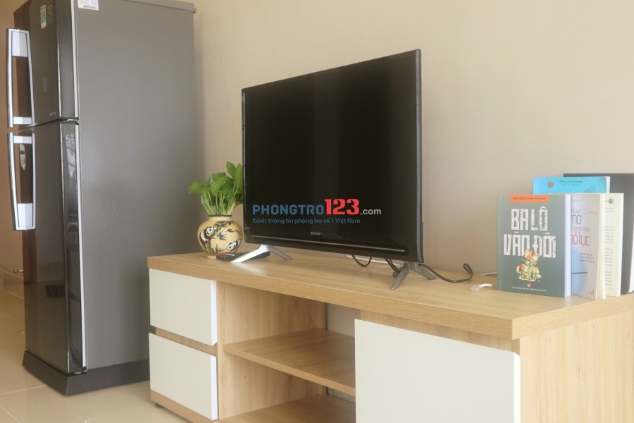 CĂN HỘ ĐẦY ĐỦ TIỆN NGHI 40M2 CÓ BẾP, MỚI 100%, FREE GIỮ XE VÀ GIẶT GIŨ, VINCOM TRẦN TRỌNG CUNG, Q.7