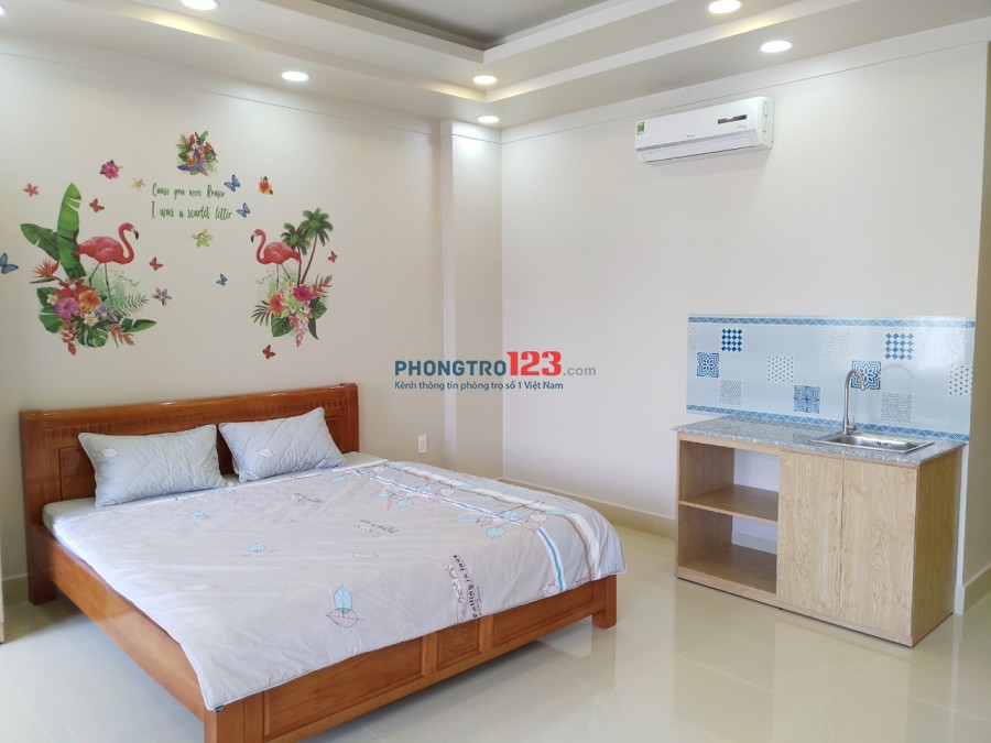 CĂN HỘ ĐẦY ĐỦ TIỆN NGHI 40M2 CÓ BẾP, MỚI 100%, FREE GIỮ XE VÀ GIẶT GIŨ, VINCOM TRẦN TRỌNG CUNG, Q.7
