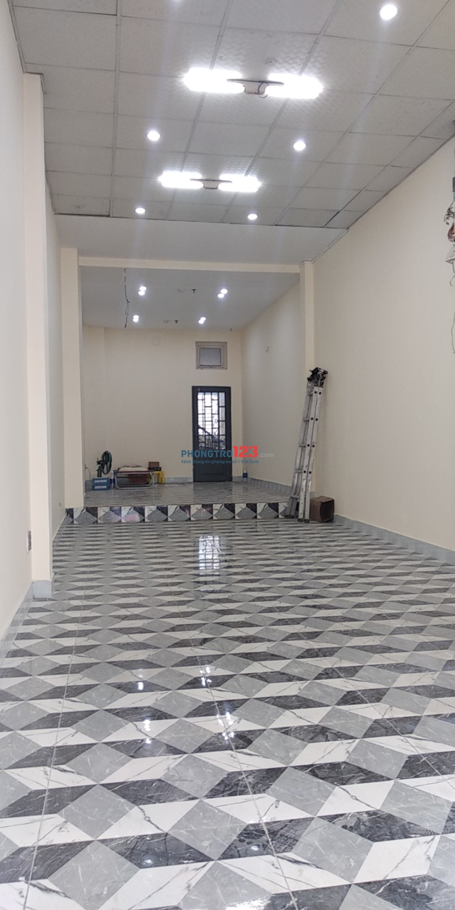 Cho thuê mặt bằng quận 7 gần khu chế xuất Tân Thuận