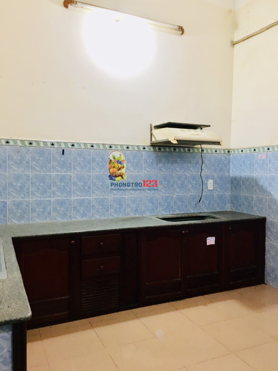 Cho Nữ Thuê phòng trong nhà, gần Cầu ngã ba Huế, bến Xe