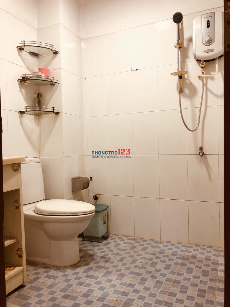 Cho thuê nhà nguyên căn 1 lầu 4,5x19m tại hẻm 325 Bạch Đằng, P.15, Q.Bình Thạnh. Giá 15tr