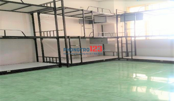 Ký túc xá giá rẻ đường Lý Thường Kiệt, Quận 10, cách Đại học Bách Khoa 400m, có máy lạnh