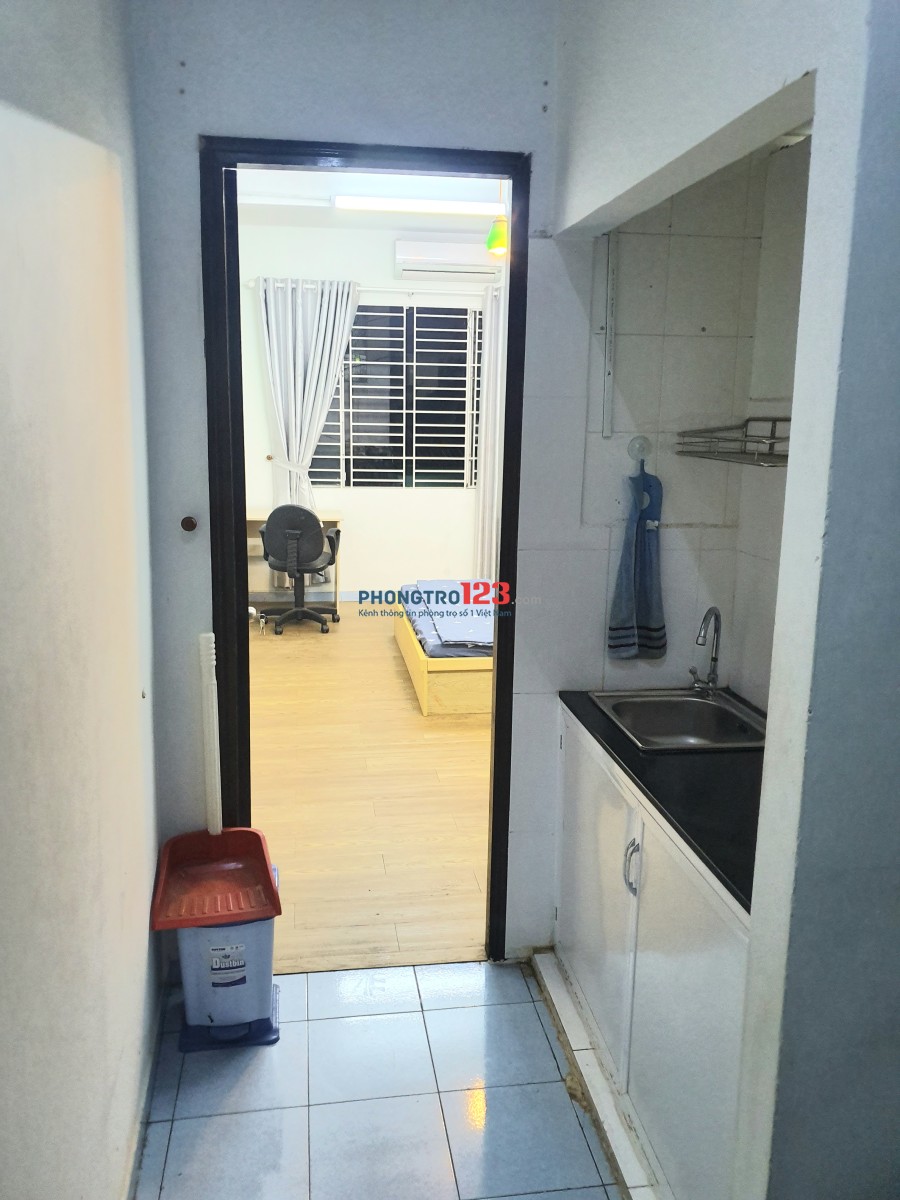 Phòng trọ 20m2 Nguyễn Sơn Hà, Q3 + Cửa sổ + full nội thất + bếp riêng từng phòng