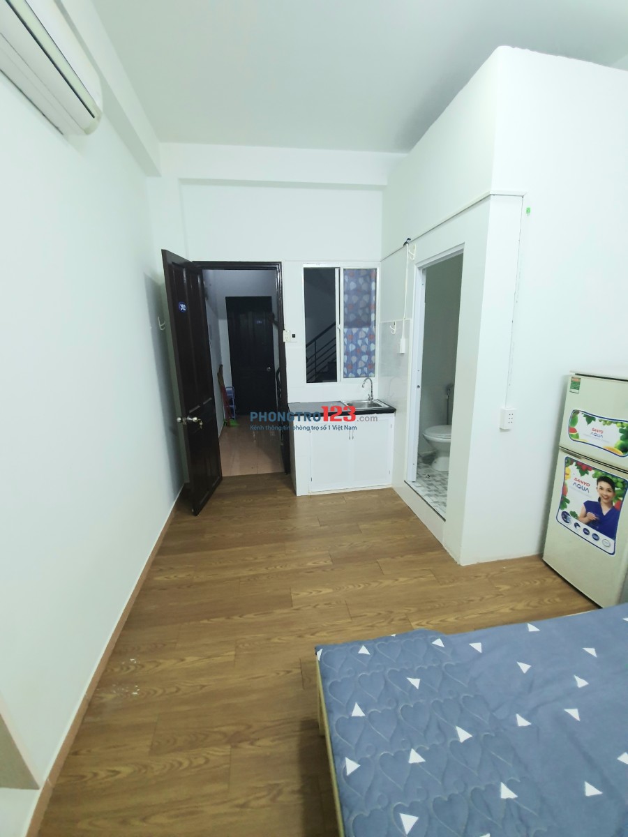 Phòng trọ 20m2 Nguyễn Sơn Hà, Q3 + Cửa sổ + full nội thất + bếp riêng từng phòng