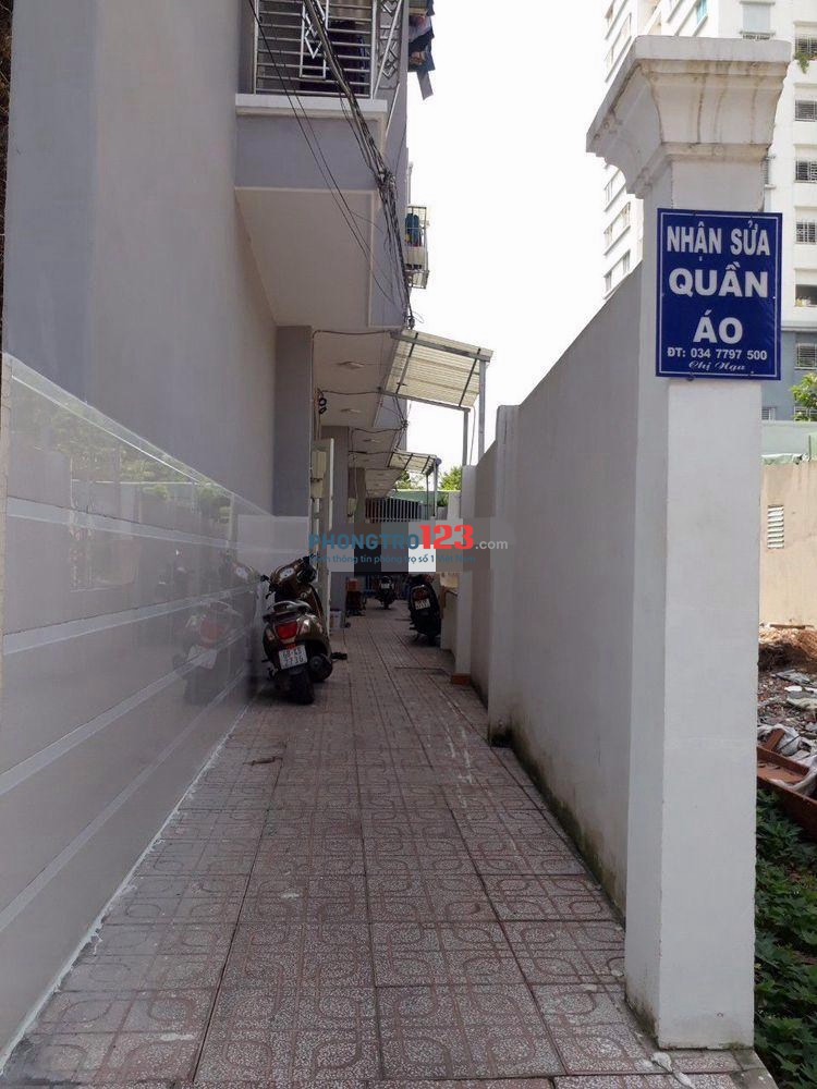 Cho thuê nhà nguyên căn mới xây 3x6 2 lầu có 2pn tại Nguyễn Bình, Nhà Bè. Giá 4,5tr/tháng