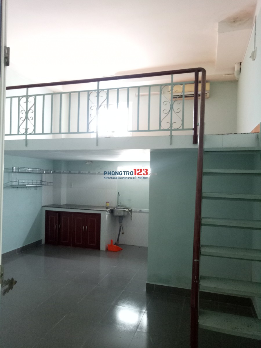 Phòng có gác , giá từ 2.5triệu đến 3 triệu Huỳnh Tấn Phát, Quận 7