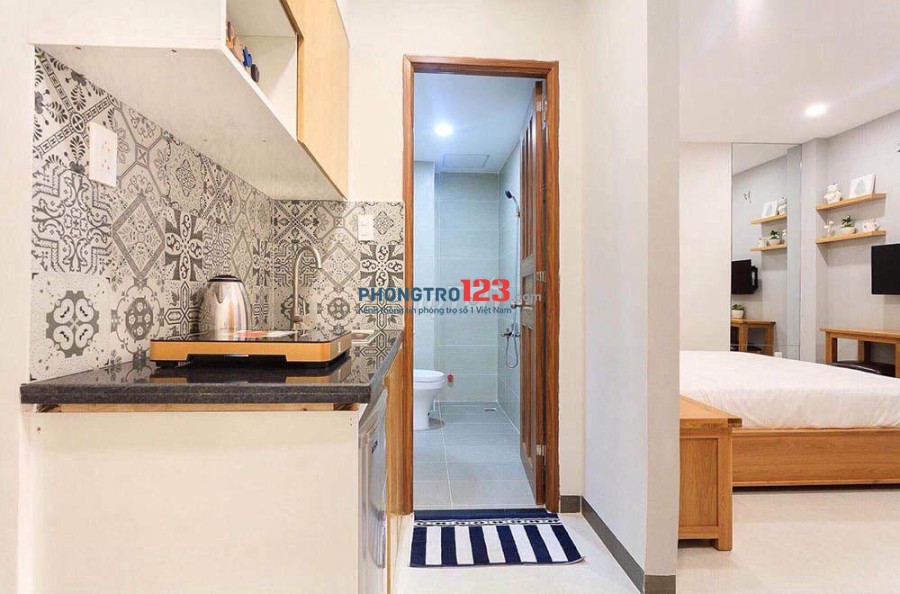 Cho thuê căn hộ 25m2 Đề Thám, Quận 1- Siêu mới, siêu đẹp