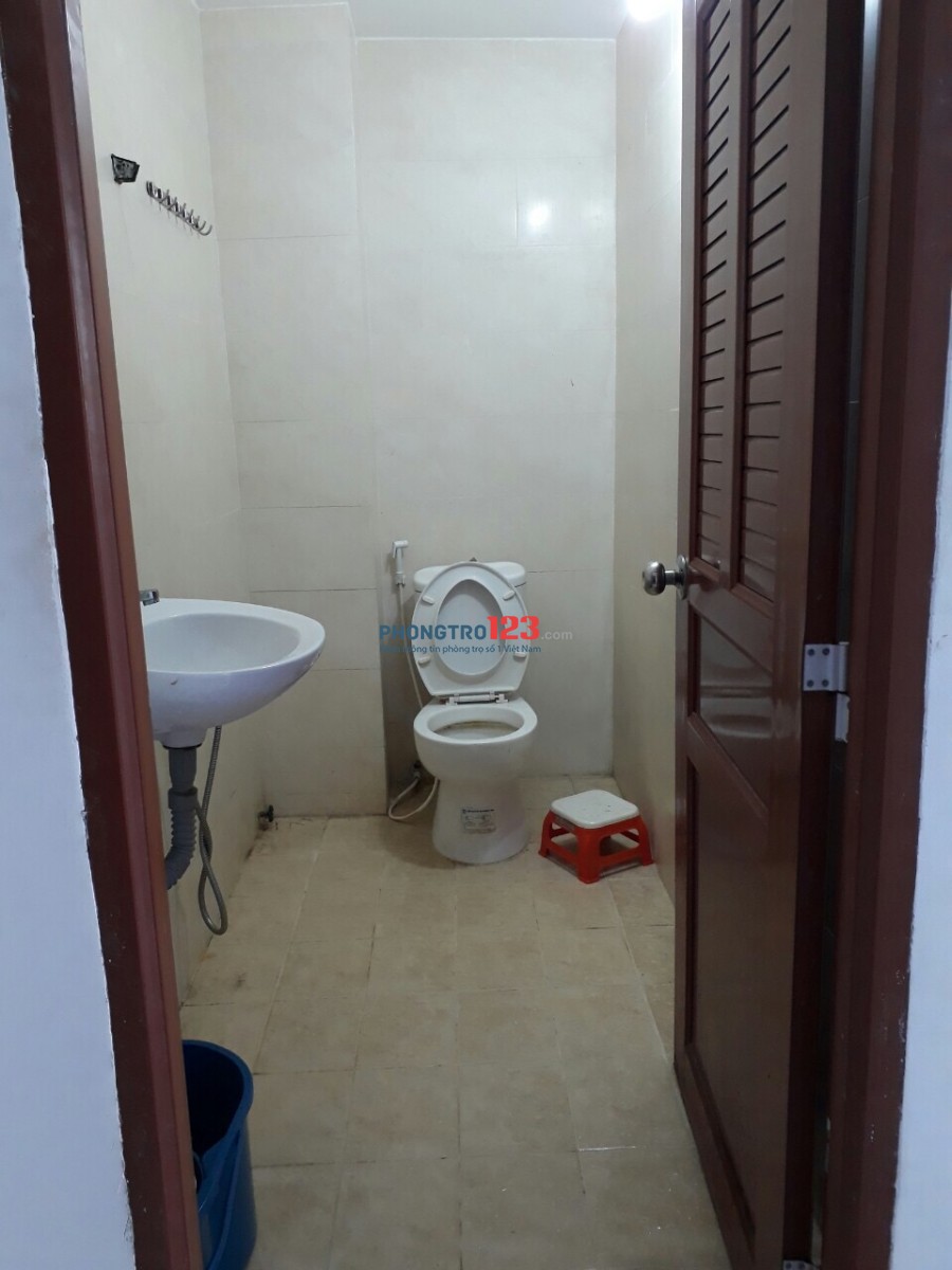 Phòng trọ Quận 6 28m2 bao điện nước