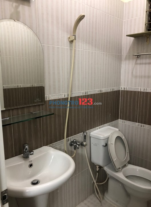Phòng trọ quận Bình Thạnh, mặt tiền đường