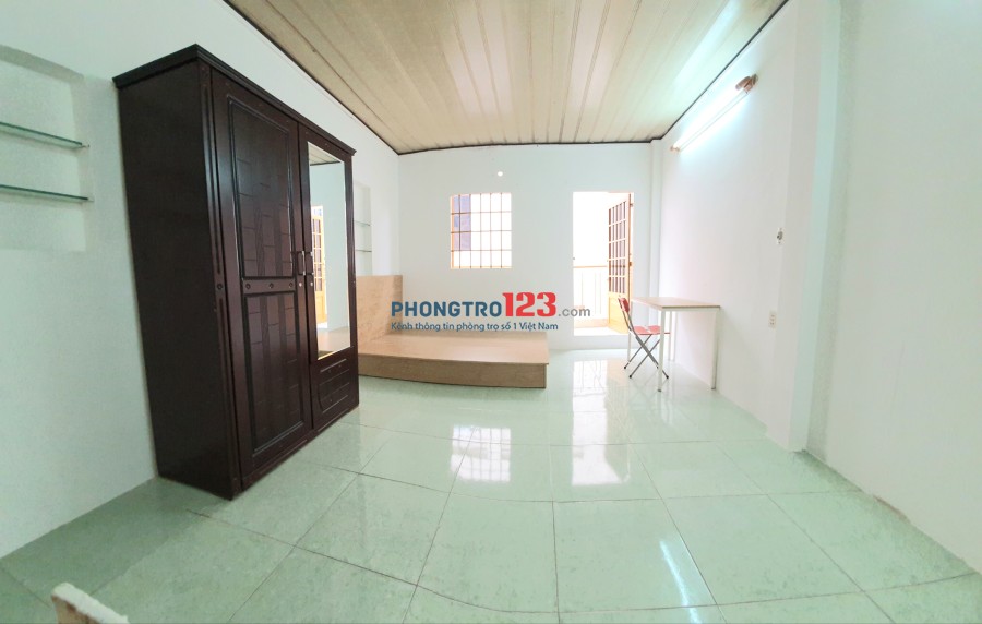 Nhà nguyên căn Nơ Trang Long, Bình Thạnh + 1 trệt, 1 lầu + ở được 3-4 người