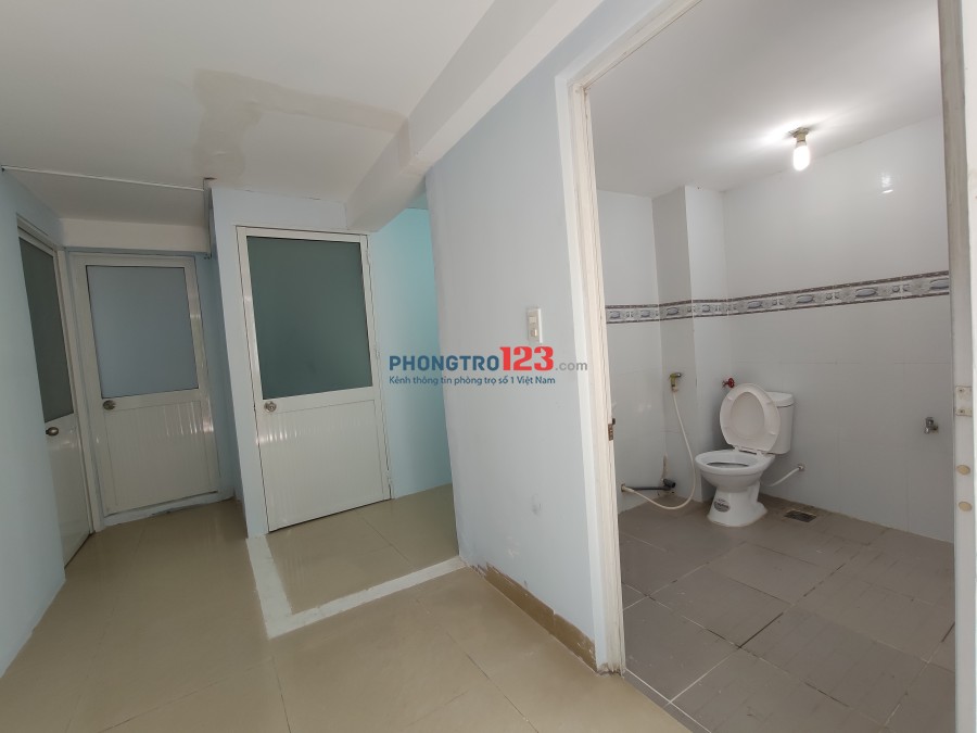 Căn hộ mini 2pn, 1pk, pb rộng 65m2, full máy lạnh