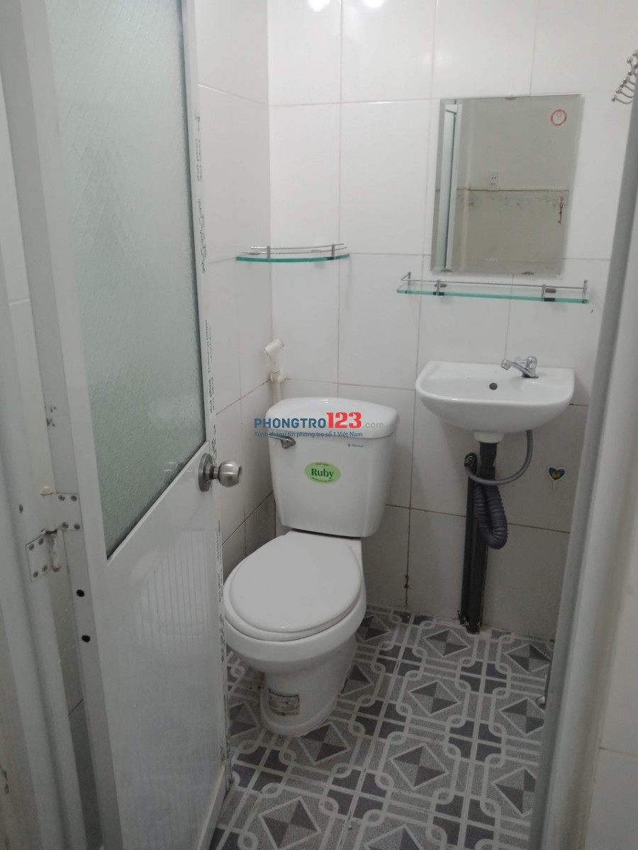 Phòng trọ gần ĐH Hutech, Ngoại Thương giá rẻ