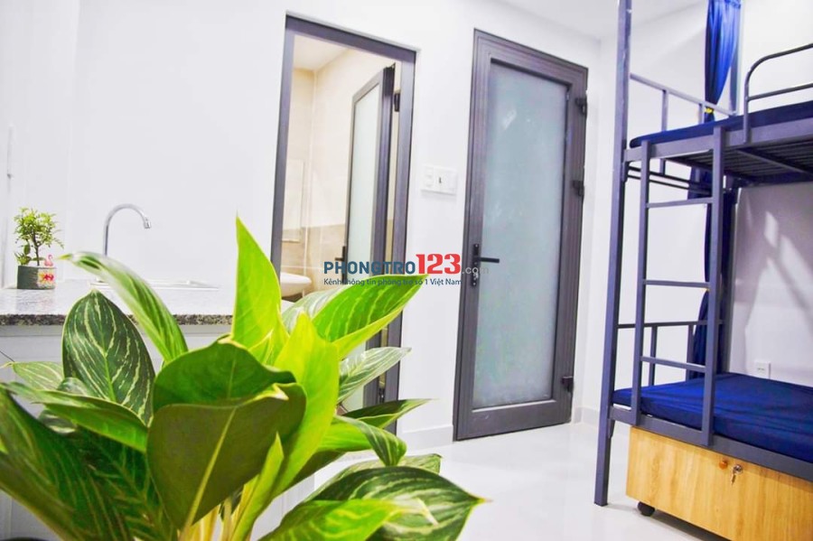 Tưng bừng khai trương kí túc xá cao cấp