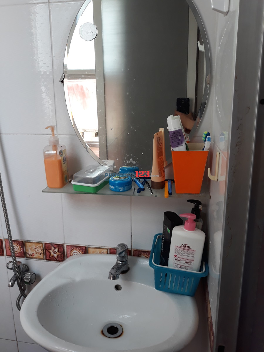 Tìm một bạn nam ở ghép quận Tân Bình