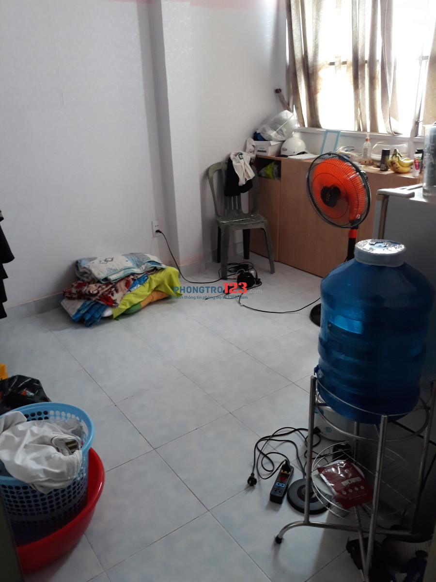Tìm một bạn nam ở ghép quận Tân Bình