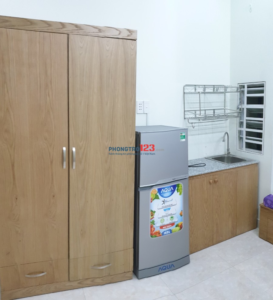 Cho thuê phòng trọ full nội thất , giá rẻ 231 Tân Sơn ,